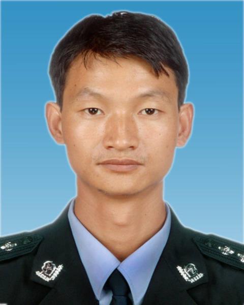 王