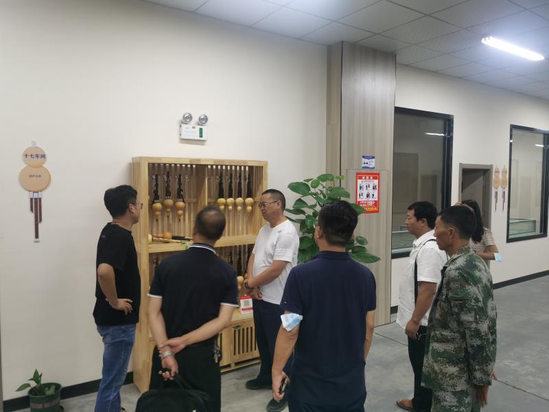 6cb81f87aa064a97ad6652adf0e747e