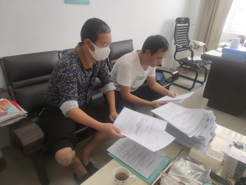 f94bff94894c8e1e4759a0fda46fbb1