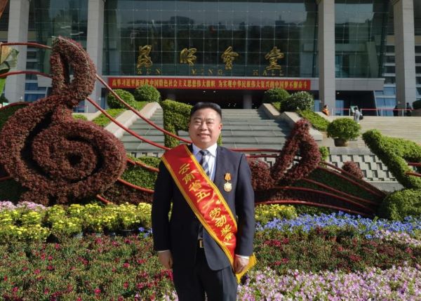 5415e71bd5b4b6bdba1c14249bbf2295_2775233