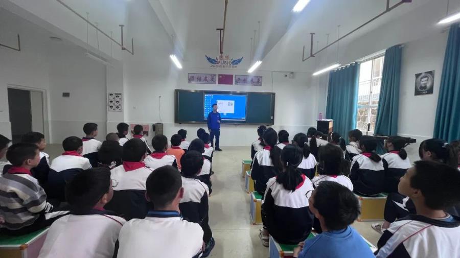 3a4511711312e5ca3f82d26f6981756b(1)